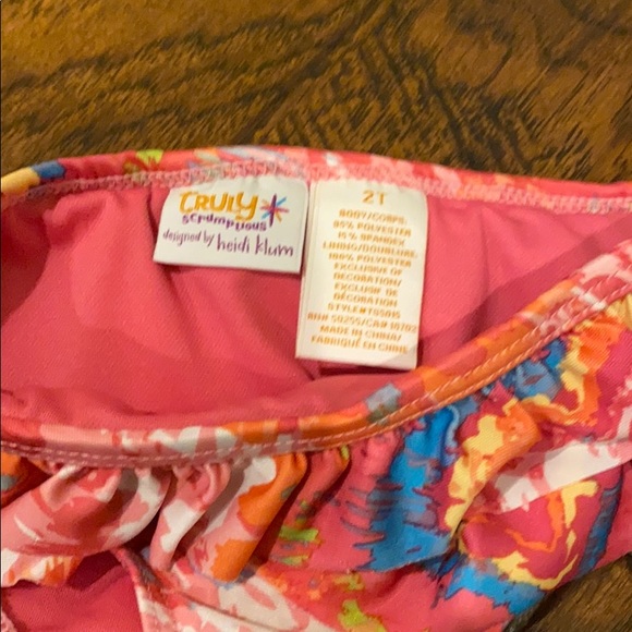 2 piece Heidi Klum swimsuit - Picture 6 of 6